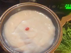 -老牌坊云南鱼豆花火锅(哈西万达店)