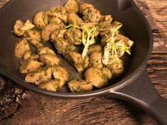 -HIGH FIVE哈福手工汉堡(桂林路店)