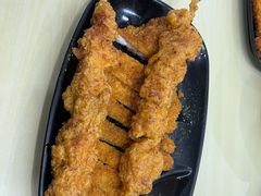 -莱莱小笼·乔艾