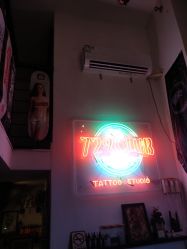 -729CLUB美式风格纹身店