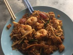 炒粿条-康乃馨肉骨茶及煮炒