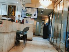 -悦享绿山墙西餐厅