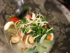 -姚记抚仙湖石锅鱼庄