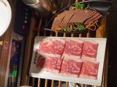 -老牌坊云南鱼豆花火锅(哈西万达店)