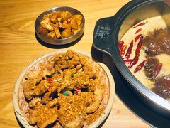 橡皮擦-班花麻辣烫(南京概念店)
