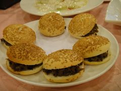 肉末空心烧饼（24元半打）-东兴楼饭庄(六里桥店)