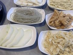-光头药膳鸡(莱茵小镇店)