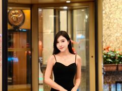-深圳富苑皇冠假日套房酒店