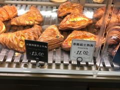 火腿鸡蛋芝士牛角-红跑车(盒马店)