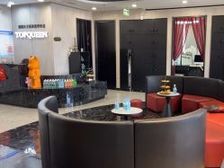 -TOP HAIR SALON