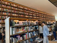 -茑屋书店(天目里店)
