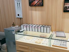 -视野联行眼镜·蔡司·尼康·授权优选门店(青浦宝龙店)