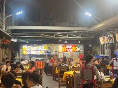 -洞密园美食城(富华路店)