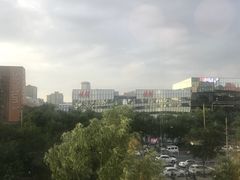 窗外的风景-日进一片海.生腌海鲜火锅.宵夜烧烤(三里屯总店)