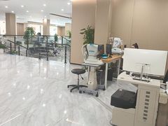 -上海大学附属上海和平眼科医院