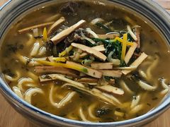 老酸菜牛肉面-陈八两面家(华孚写字楼店)