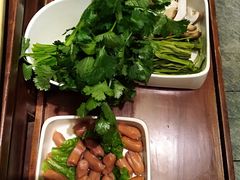 香菜-沸炉重庆老火锅(军事博物馆店)