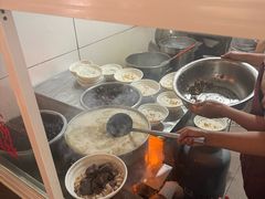 -文山荷鲜居(翠湖店)