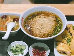 -朱鸿兴面馆(镇湖店)