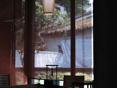 靠窗位-Metal hands·铁手咖啡