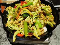 干锅菜花-华盛园卷子王农家菜水库鱼