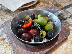 混合橄榄-BROWNSTONE布朗石西班牙餐厅(富城店)