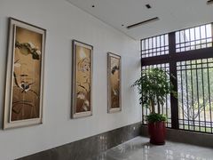 -梁鸿湿地丽笙度假酒店大堂吧
