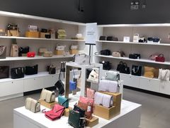 -唯品会(北京国瑞城店)