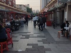 -中山美食街