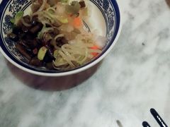 -轻捞慢起面馆(新世界百货店)