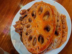 -爆炸头阿姨小四川正宗川味小吃(无任何分店)