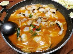 思茅酸汤鱼片-老滇山寨•云南特色菜•地方菜•民族风情歌舞表演(金碧店)