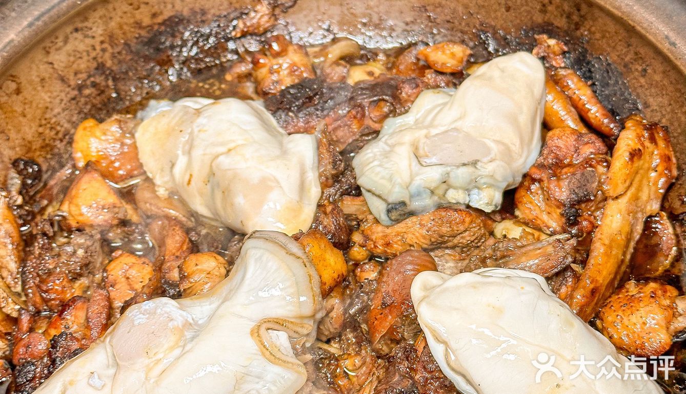 食在不懂我就问 | 这家炭炉鸡煲为啥好吃😋