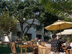 -柠檬花院烤肉·会议团建·聚会·求婚(三圣乡店)