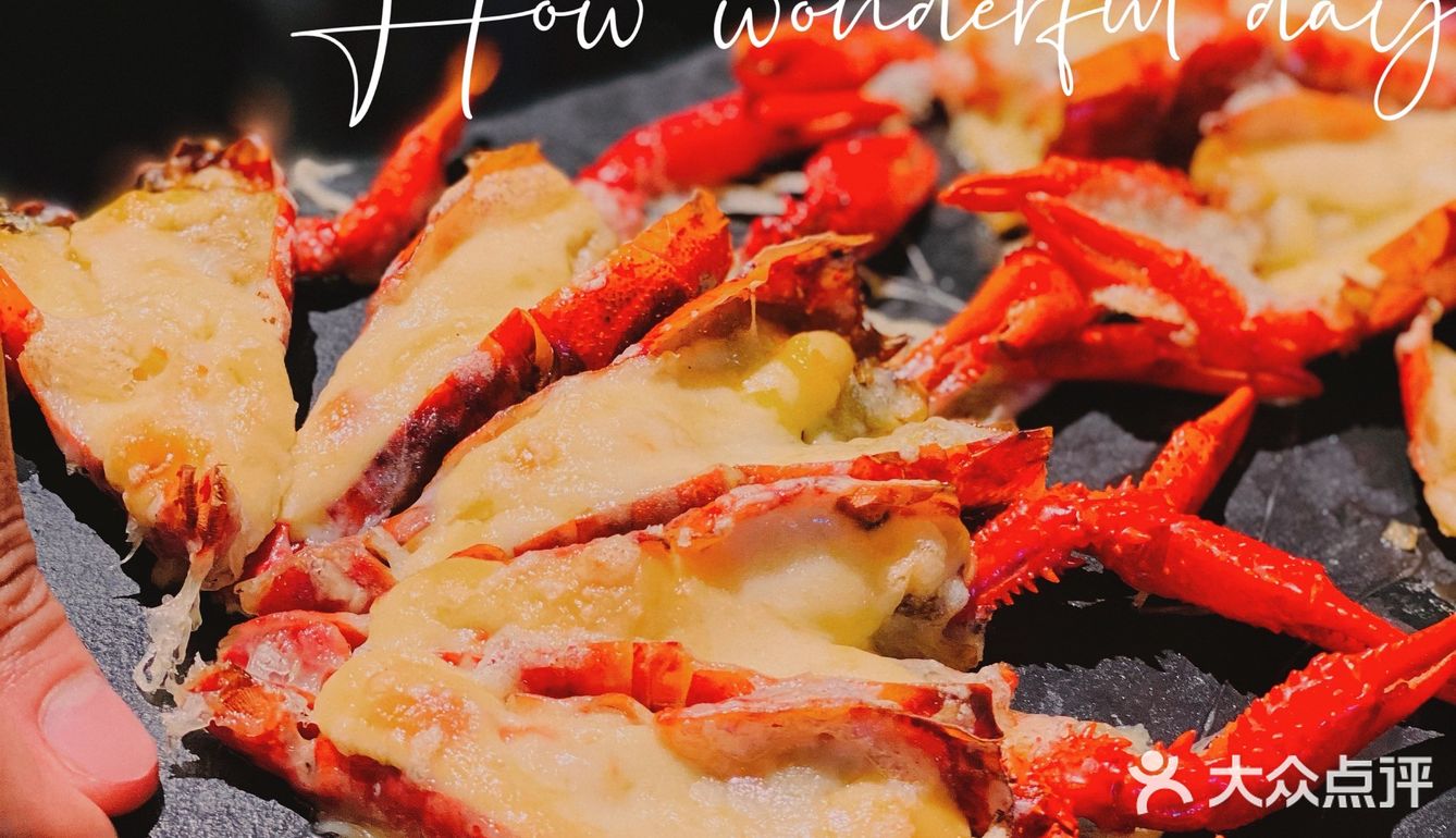 一棠龙虾🦞武汉老牌网红小龙虾在魔都环球港开新店啦‼️