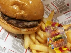 -The Habit Burger Grill 哈比特汉堡(爱琴海店)
