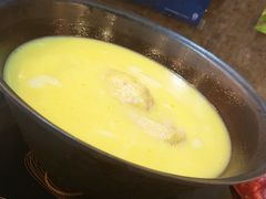 -鲜入围煮花胶鸡海鲜火锅