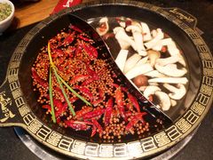 -纸盐河码头火锅(十八梯店)