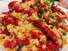 -肥肥虾庄·金牌油焖大虾(汉口城市广场店)