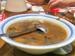 崂山菇炖酥肉-永红源·啤酒烧烤海鲜大排档(台柳路店)