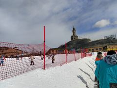 -采薇庄园四季滑雪场