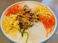 菠菜拌毛蛤蜊-大闫家烧烤·小海鲜家常菜(郑庄店)