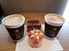 -星巴克臻选(上海合生汇1F店)