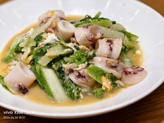 笔管小白菜-必点海鲜·海肠捞饭·鲅鱼水饺(滨江道店)