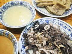 老北京爆肚-门框胡同百年卤煮(新街口店)