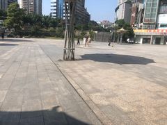 -日月光中心广场