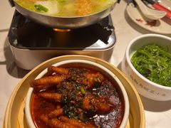 -渝是乎酸菜鱼·川渝小炒(新世界百货望京店)