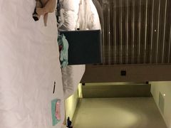 -兴芮温泉度假区