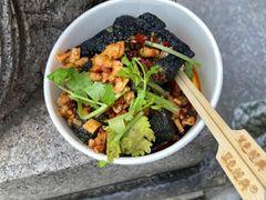 -黑色经典臭豆腐·湖南特产(坡子街店)