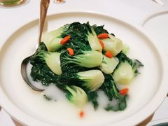 鱼汤煮高山小白菜-广州富力丽思卡尔顿酒店·丽轩·粤菜